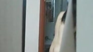 లియా సిల్వర్ బుడాపెస్ట్‌లోని ఇన్నర్ సిటీ రోడ్ హెడ్‌ని ఇస్తుంది బ్లూ ఫిలిం తెలుగు సెక్స్