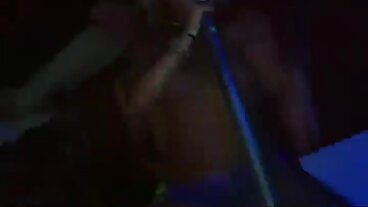 థెరపిస్ట్ తెలుగు సెక్స్ బ్లూ ఫిలిం యంగ్ స్టడ్ కోసం ఆమె పుస్సీని సూచించాడు!