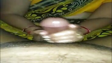 భ్రమ కలిగించే తెలుగు సెక్స్ బ్లూ ఫిలిం తల్లి కొడుకు యొక్క ఉత్తమ స్నేహితుడిని బ్లోస్ చేస్తుంది